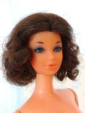 MISS AMERICA BARBIE "WALK LIVELY" 1967 STEFFIE FACE, EYELASHES w RARE SWING COAT